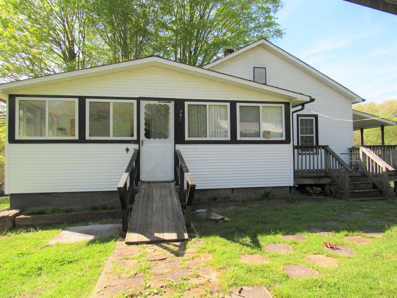 119 Andy Cooper Rd, Lancing, TN 37770