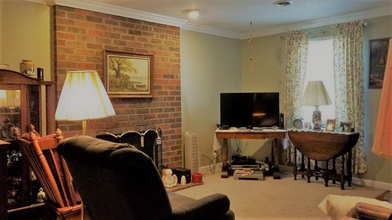 119 Arcadia Ln #Apt D, Oak Ridge, TN 37830