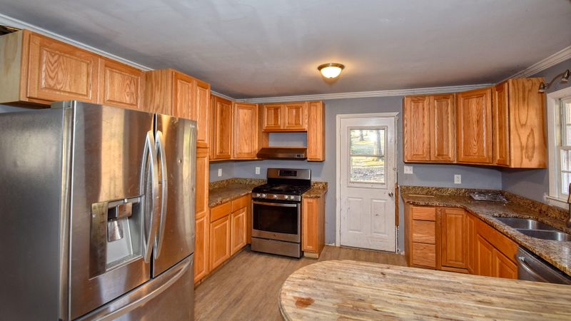 119 Carnegie Dr, Oak Ridge, TN 37830