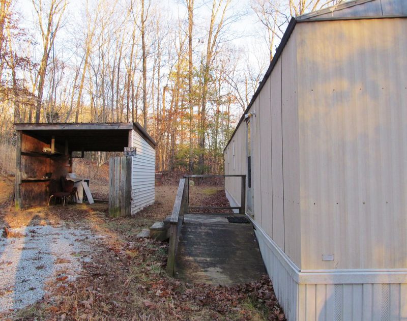 119 Coal Hill Rd, Harriman, TN 37748