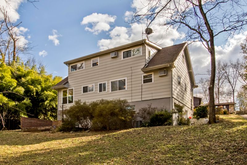 119 Cooper Cir, Oak Ridge, TN 37830