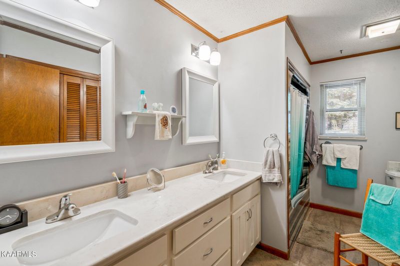 119 County Road 681, Etowah, TN 37331
