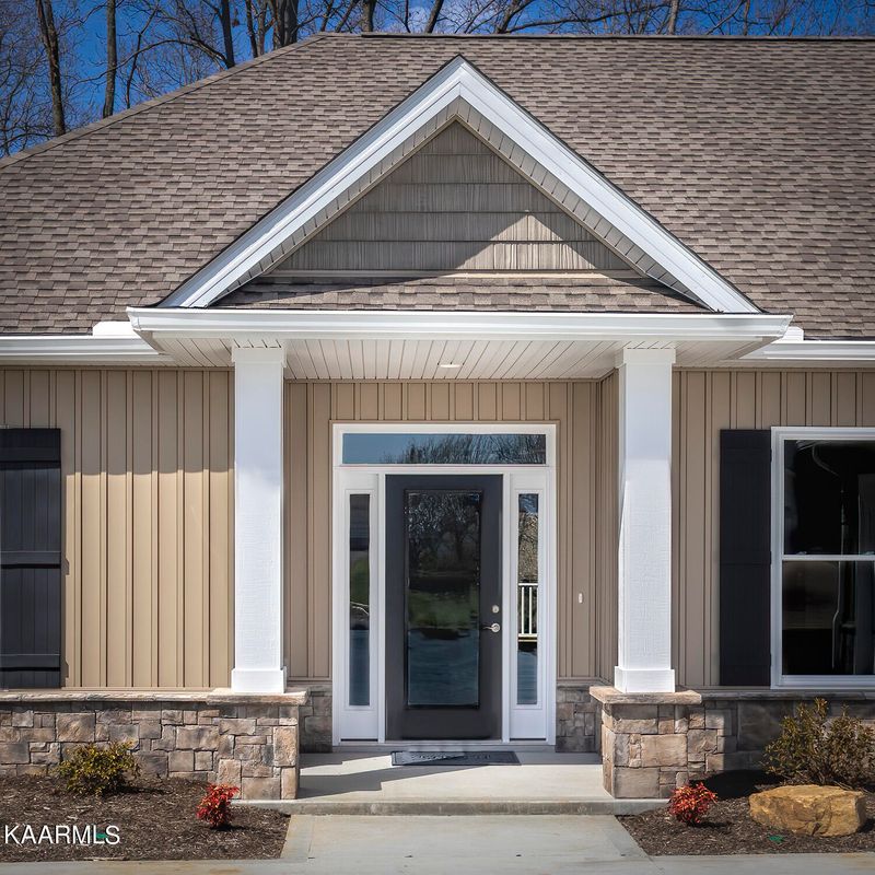 119 Daksi Way, Loudon, TN 37774