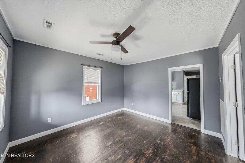 119 E 6th St, Rocky Top, TN 37769