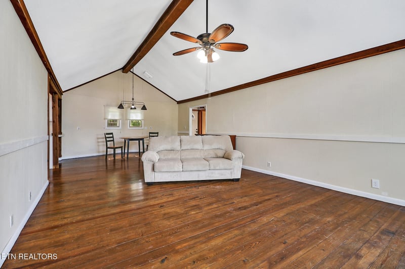 119 Eagle Ln, Crossville, TN 38558