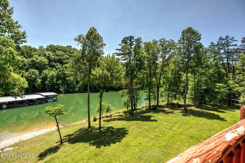 119 Evergreen Cir #302, Caryville, TN 37714