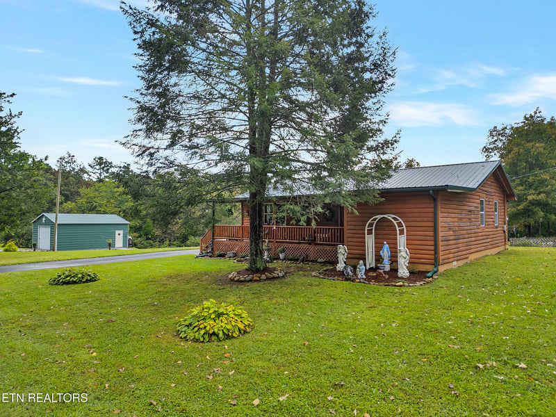119 Frankfort Rd, Lancing, TN 37770