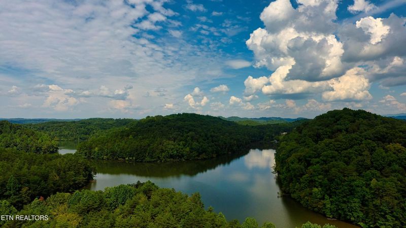 119 Gentry Ln, Vonore, TN 37885