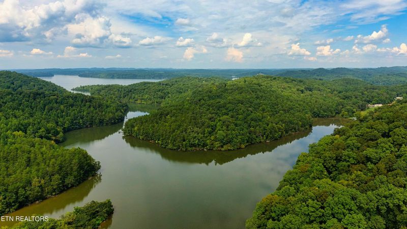 119 Gentry Ln, Vonore, TN 37885