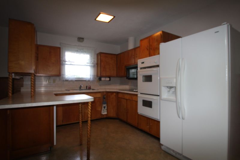 119 N Seneca Rd, Oak Ridge, TN 37830