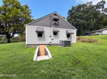 119 Old State Cir, Powell, TN 37849