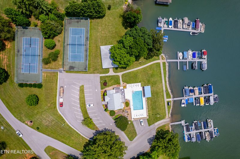 119 Pointe Summit Dr, Greenback, TN 37742
