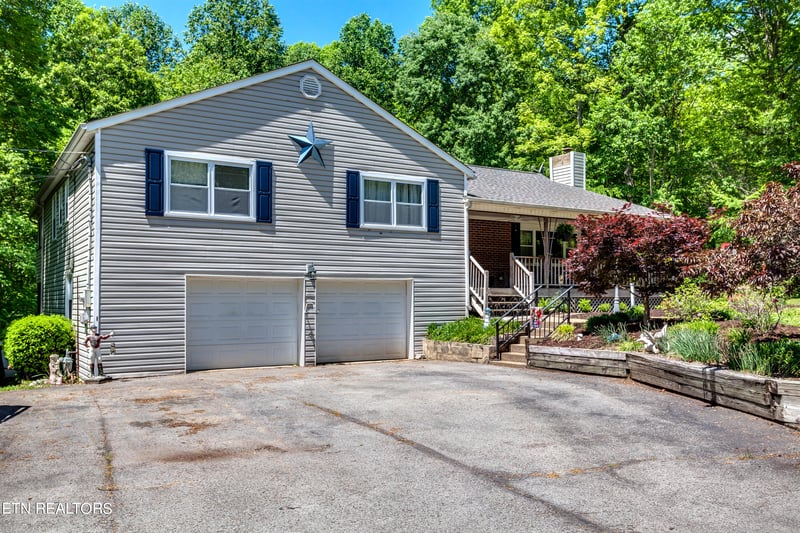 119 Reservoir Rd, Norris, TN 37828