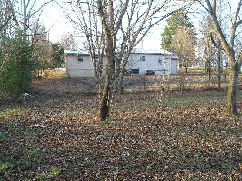 119 Spence St, Athens, TN 37303