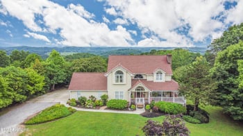 119 Summit Hills Ln, Rocky Top, TN 37769