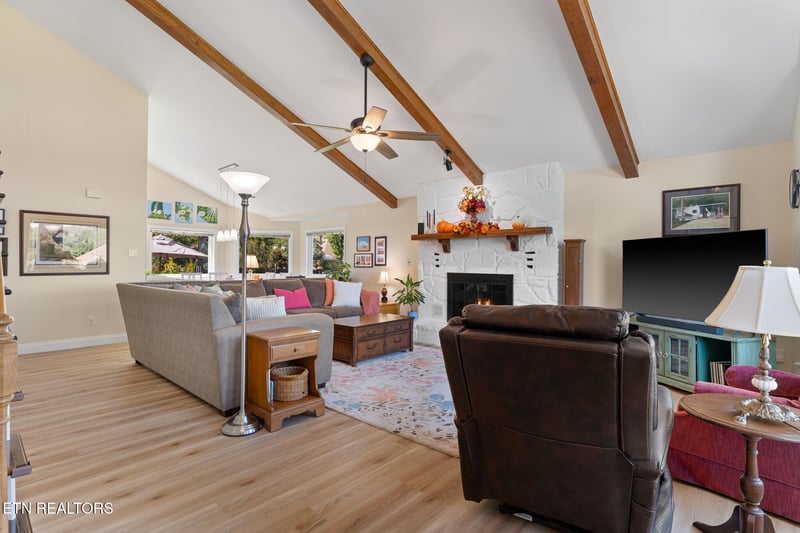 119 Tooweka Cir, Loudon, TN 37774