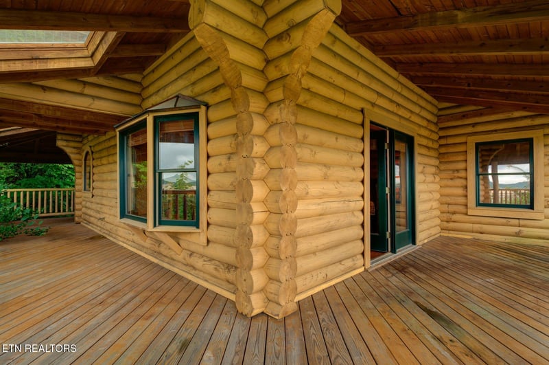 119 W Dumplin Valley Rd, Kodak, TN 37764
