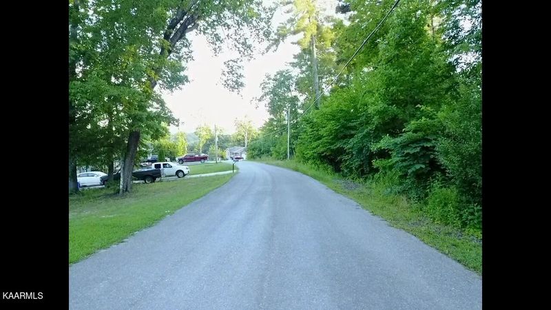 119 Winding Tr, Harriman, TN 37748