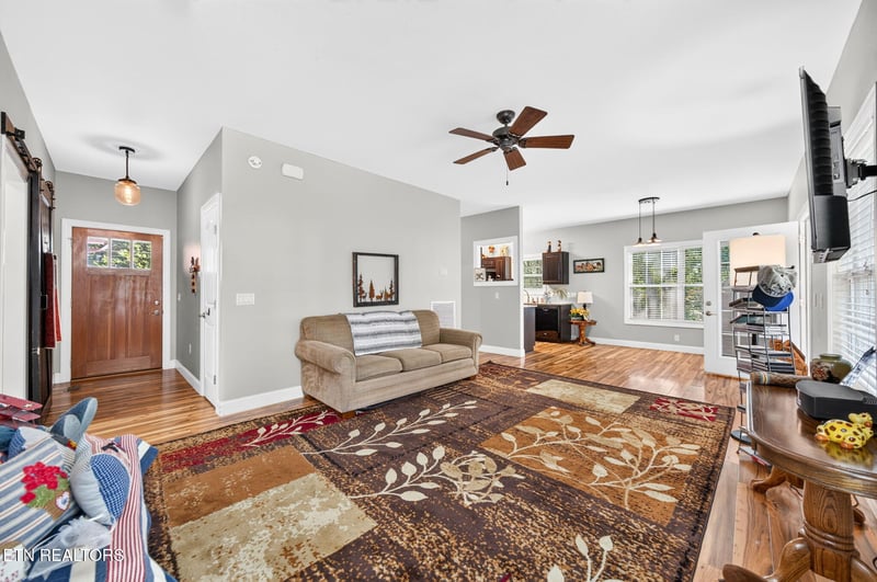 119 Wycliff Ln, Crossville, TN 38558