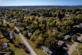 11905 Midhurst Dr, Knoxville, TN 37934