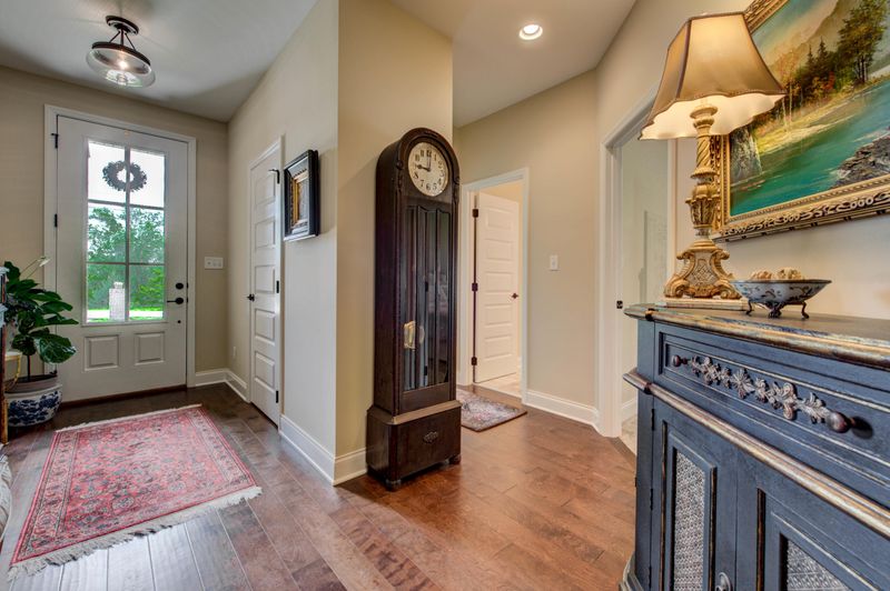 11909 Black Rd, Knoxville, TN 37932