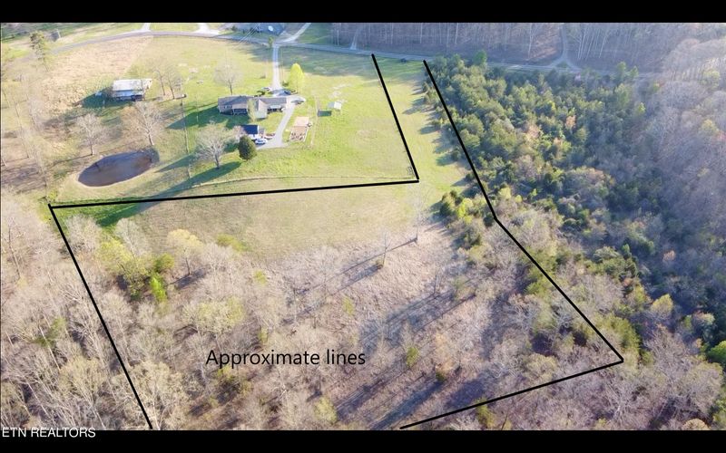 1191 Davis Ferry Rd, Loudon, TN 37774