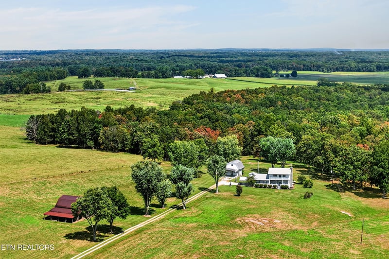 1191 Will Wyatt Ln, Crossville, TN 38572