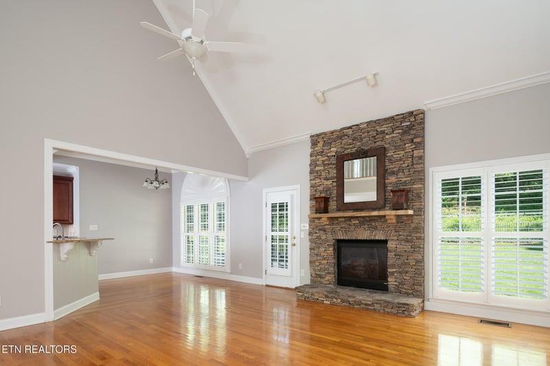 11912 Abners Ridge Dr, Knoxville, TN 37934