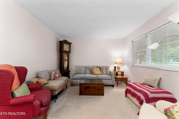 11916 Midhurst Dr, Knoxville, TN 37934