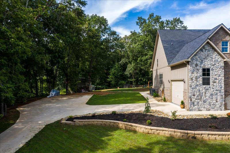 11920 Couch Mill Rd, Knoxville, TN 37932