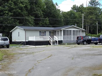 1195 Buffalo Rd, Oneida, TN 37841