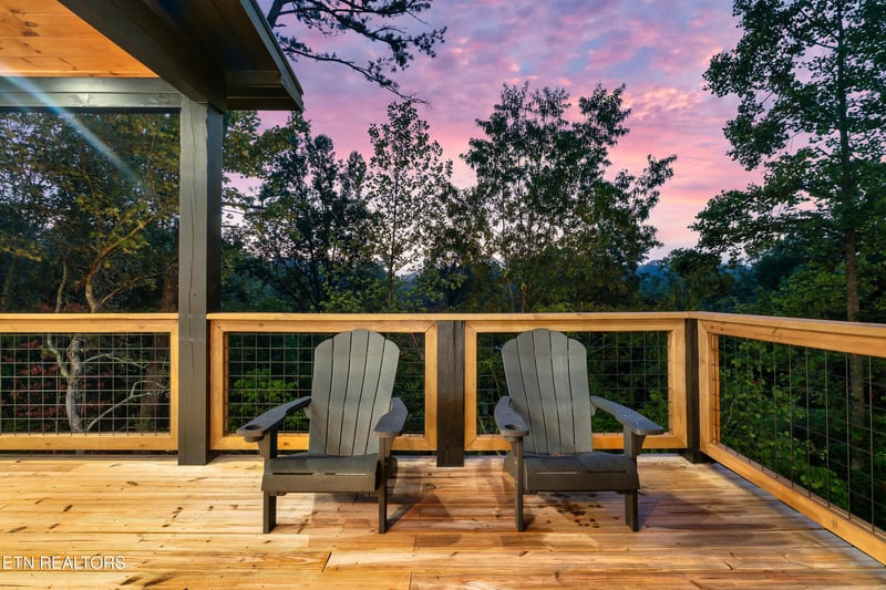 1196 Cole Ln, Gatlinburg, TN 37738