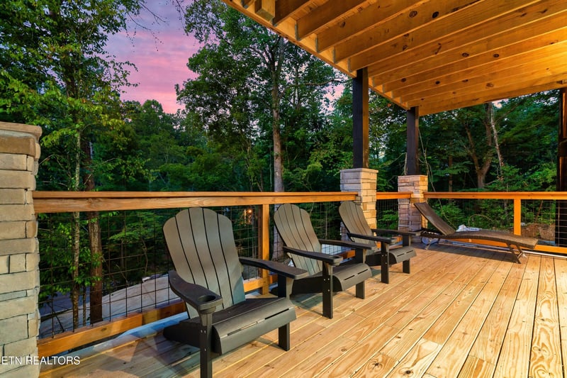 1196 Cole Ln, Gatlinburg, TN 37738