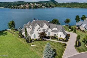 1199 Edgewater Way, Lenoir City, TN 37772