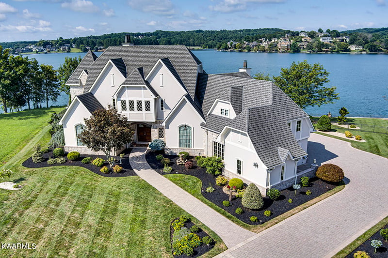 1199 Edgewater Way, Lenoir City, TN 37772