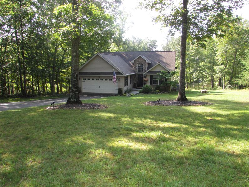12 Cheshire Ct, Fairfield Glade, TN 38558