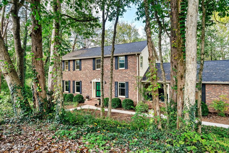 12 Compton Ln, Oak Ridge, TN 37830