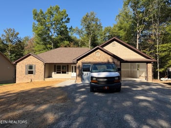 12 Dovecote Ter, Crossville, TN 38558
