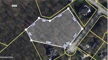12 Hawthorn Pl, Norris, TN 37828