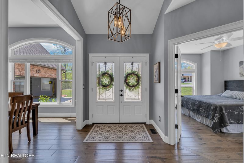 12 Hickory View Ln, Crossville, TN 38572