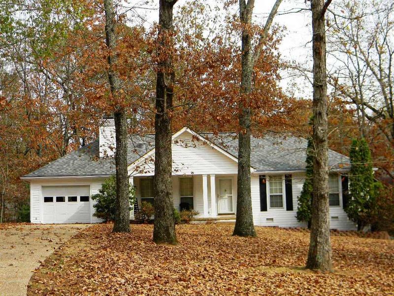 12 Newcom Ct, Fairfield Glade, TN 38558