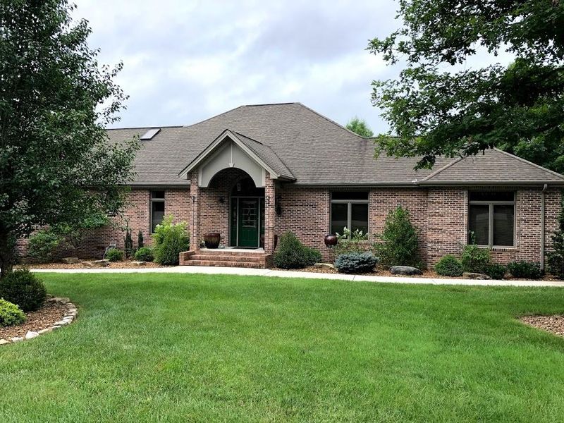 12 Pamala Ln, Crossville, TN 38558