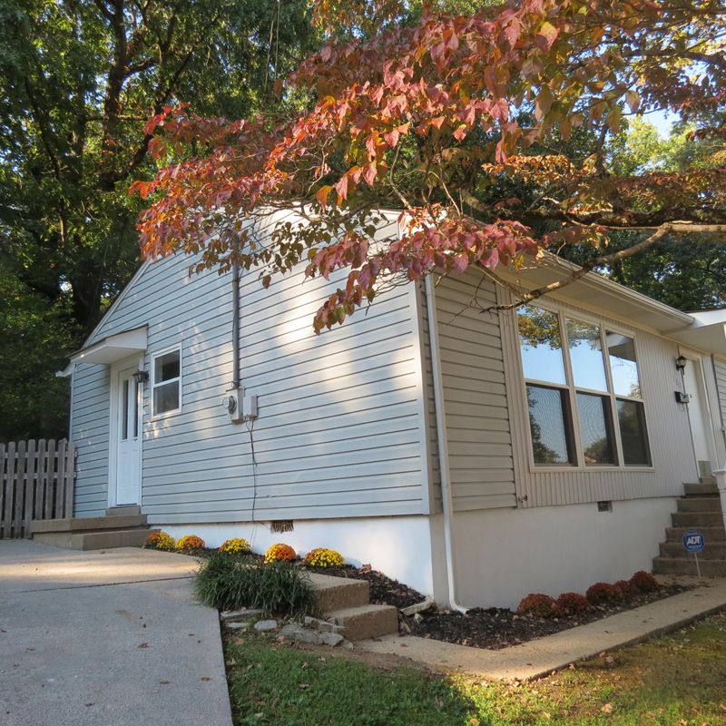 120 Amherst Ln, Oak Ridge, TN 37830