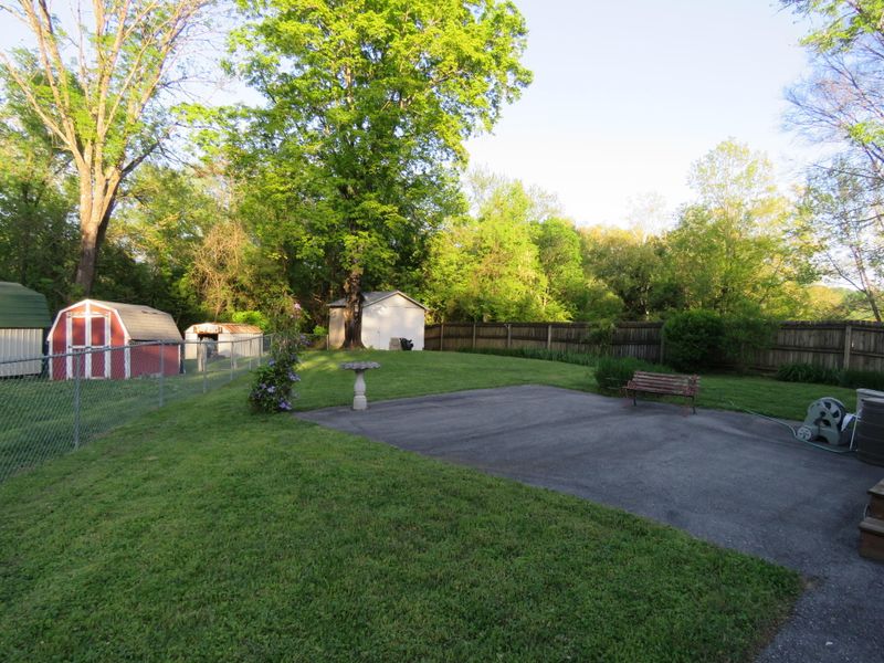 120 Arkansas Ave, Oak Ridge, TN 37830