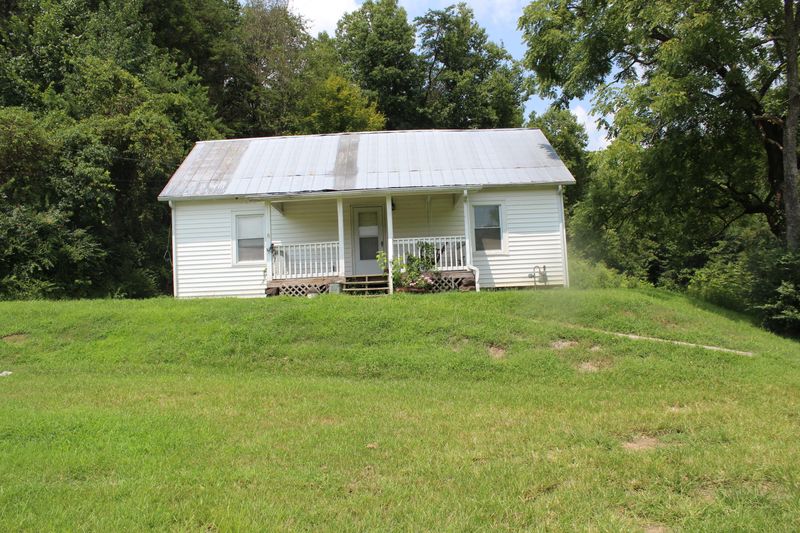 120 Batley Rd, Clinton, TN 37716