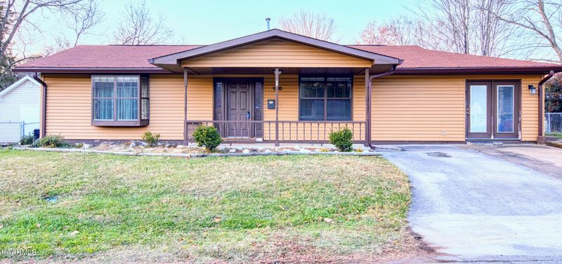 120 Briar Rd, Oak Ridge, TN 37830