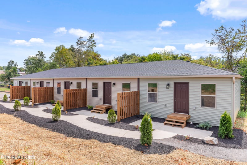 120 County Garage Rd, Sevierville, TN 37876