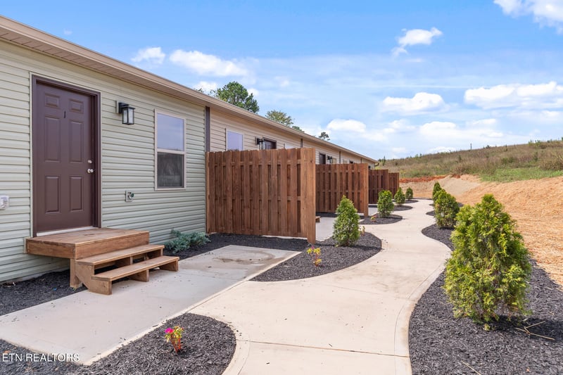 120 County Garage Rd, Sevierville, TN 37876