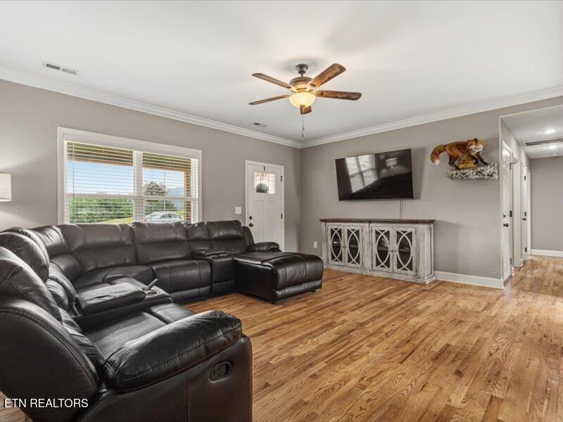 120 County Road 891, Etowah, TN 37331