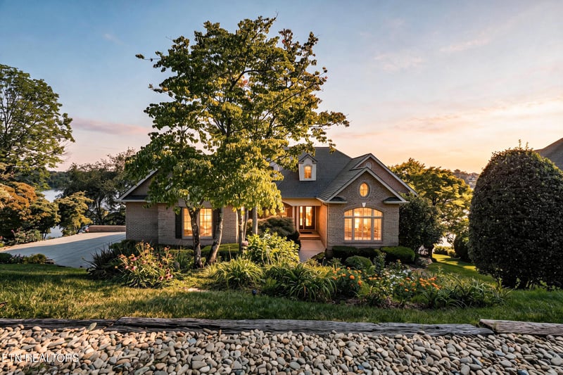 120 Coyatee Point Dr, Loudon, TN 37774